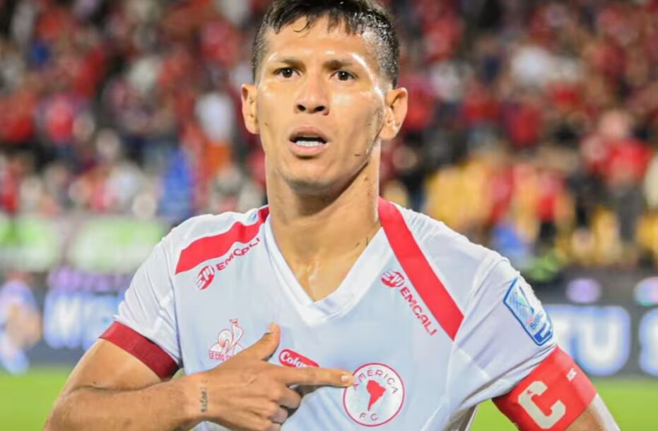 Rafael Carrascal es el capitán de América de Cali y fue expulsado en el empate contra Junior - crédito América de Cali