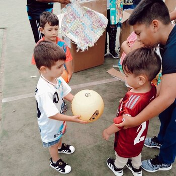 Valentín le dio a los