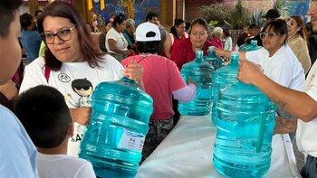 Arranca reparto de Agua Bienestar