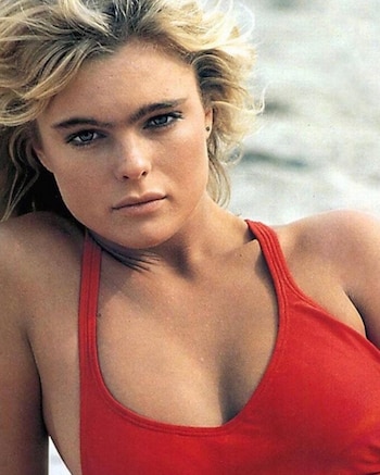Erika Eleniak ganó popularidad gracias a Baywatch