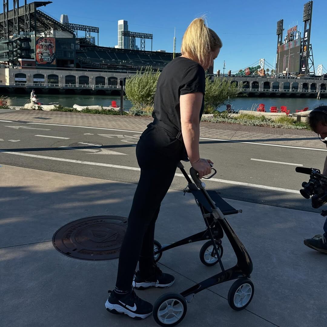 La experiencia de Suzanne inspira nuevas perspectivas para quienes sufren lesiones medulares (@suzanne__edwards)