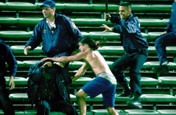 Un hincha fue asesinado tras