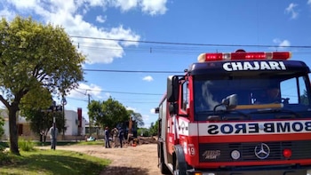 Murió un hombre en un incendio que se desató en un complejo de departamentos de Entre Ríos