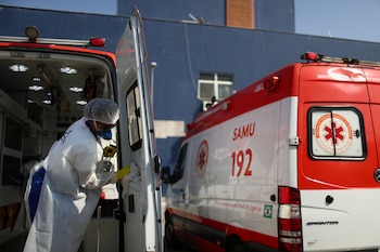 IMAGEN ILUSTRATIVA. En su salida del hospital el hombre tomó como rehén a una de las enfermeras (REUTERS/Pilar Olivares)