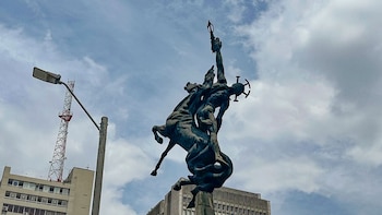 La Iglesia de San Ignacio de Loyola constituye un eje fundacional de Medellín, fusionando fe, educación y desarrollo social en su entorno - crédito Alcaldía de Medellín