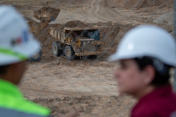 Los tres sectores vinculados a la producción primaria de la economía fueron los únicos que incrementaron sus plantillas de personal. EFE/ Miguel Sierra