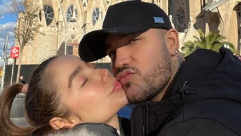 パオラ・ジャラは、ジェシー・ウリベと子供を持つ可能性について次のように答えました。「突然、サッカーチームを調整しました」