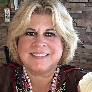 Sánchez Simmons se comprometió a