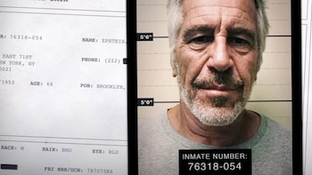 Un juez de EEUU hace pública una nota de suicidio atribuida a Epstein