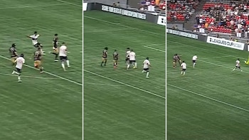 Secuencia de la jugada de Piero Quispe y el anticipo de César Huerta para el gol de Pumas ante Vancouver Whitecaps por Leagues Cup 2024.