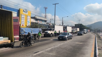 El Ministerio Público recibirá 180 denuncias penales presentadas por la DGT por alteración y falsificación de documentos en el transporte extraurbano. (Foto cortesía Dirección General de Transportes)