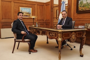 Manuel Adorni y Adrián Ravier