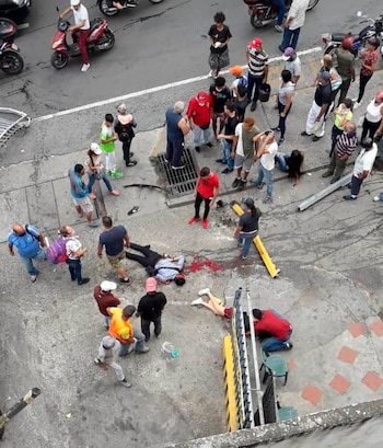 Las víctimas quedaron tendidas en