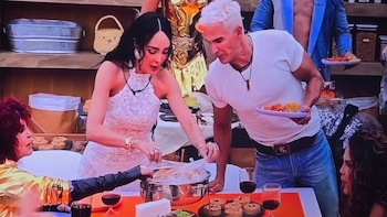 Julio Camejo comenta el vestido de Manelyk González en La Granja VIP 2
(RS)