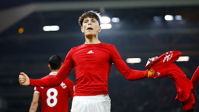 El golazo con el que Alejandro Garnacho le dio el triunfo al Manchester United en el segundo minuto de descuento