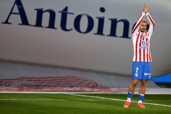 Griezmann, durante el homenaje en el Metropolitano. (EFE/Mariscal)