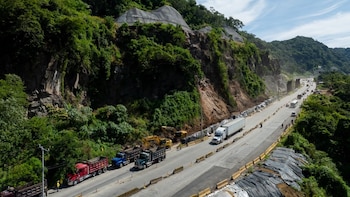 San Salvador: Habilitan el paso vehicular en Los Chorros tras las detonaciones controladas