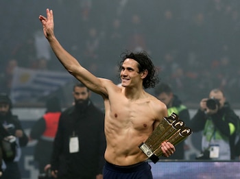 Edinson Cavani quedaría libre del
