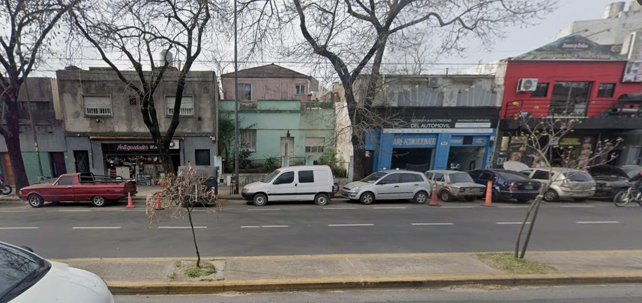 Un incendio se cobró la vida de un hombre y hay dos personas, entre ellas una niña, en grave estado