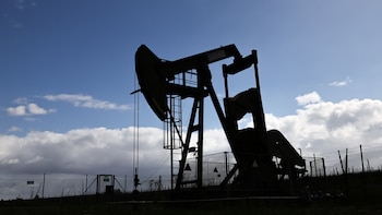 El precio del petróleo subió tras la suspensión de las negociaciones entre Estados Unidos e Irán