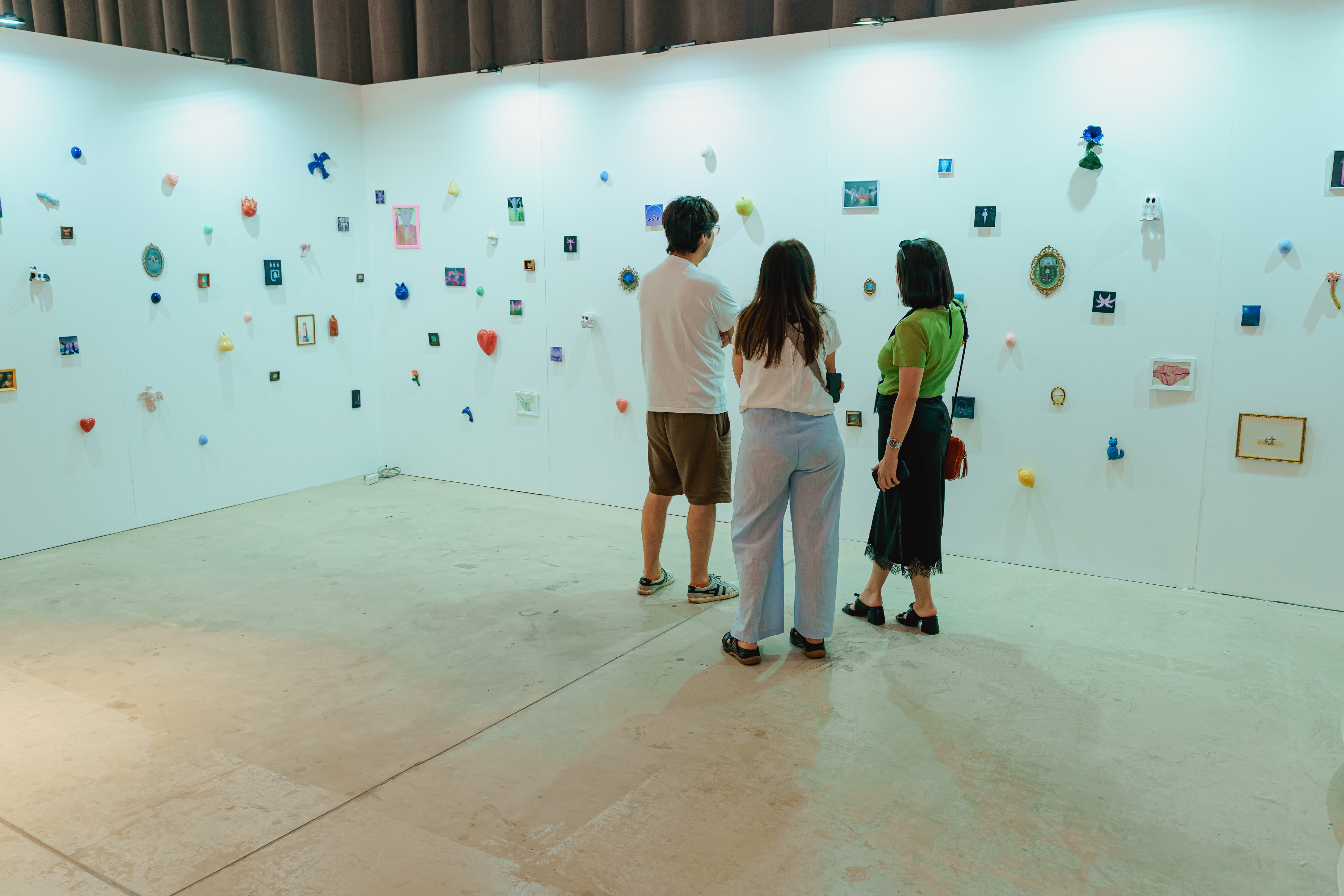 En el espacio de la cordobesa galería Mina se presentaron obras en pequeñísimo formato