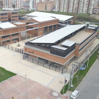 La restitución del colegio de