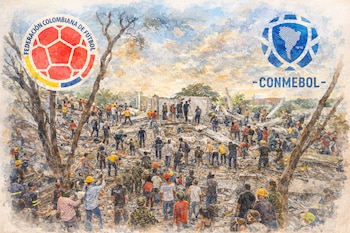 Ilustración en acuarela de personas entre escombros de edificios derrumbados. Árboles secos, cielo nublado. Logotipos de Federación Colombiana de Fútbol y Conmebol.