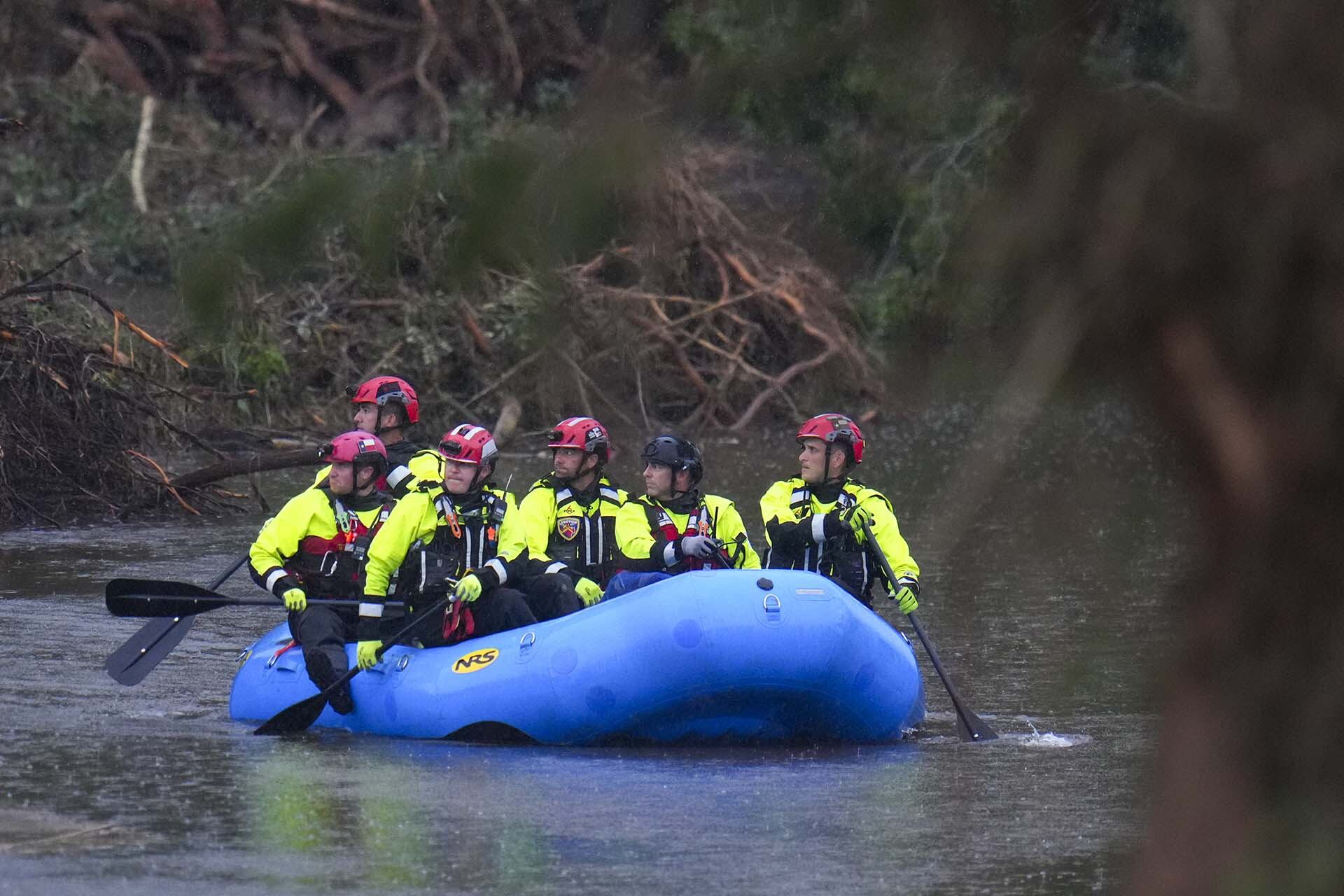 Hasta el momento, suman más de 100 muertos en las inundaciones. (AP Photo/Julio Cortez)