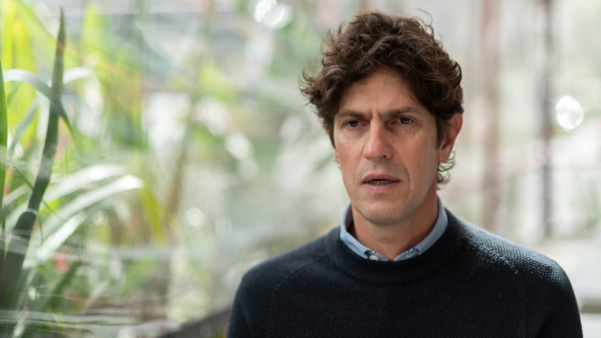 El senador radical lanzó una advertencia sobre las últimas medidas del equipo económico