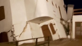 Impactante video: se derrumbó una