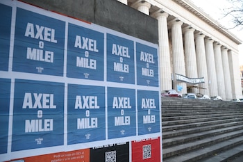 afiches Axel o Milei