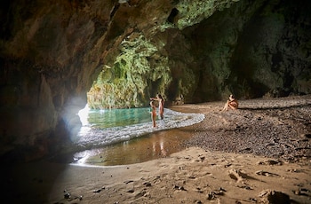 Cova del Llop Marí. (Hospitalet-Valldelllors Turismo)