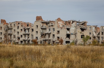 Un edificio residencial, dañado en