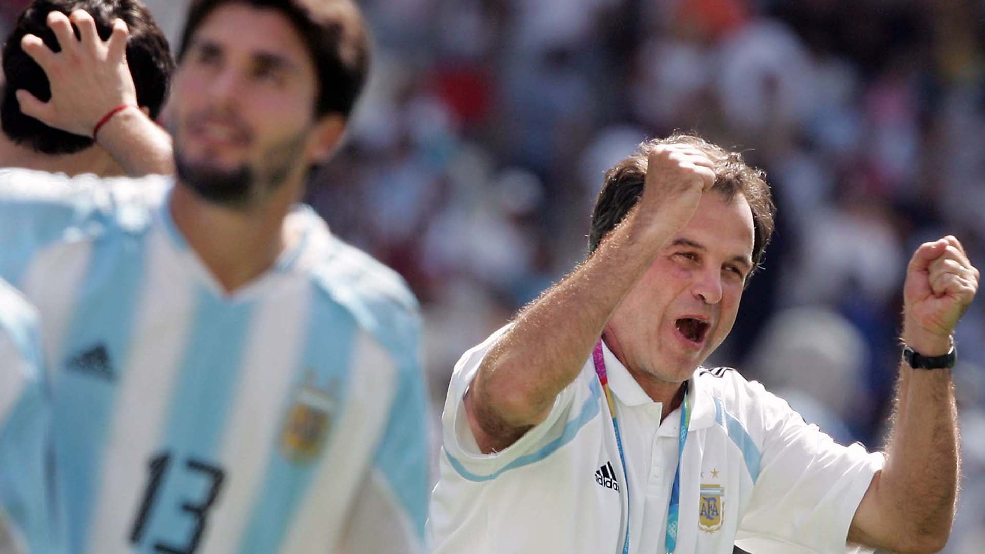 Bielsa puso de titular a Willy Caballero en el Preolímpico, pero en los Juegos lo mandó al banco (AFP PHOTO ANTONIO SCORZA)