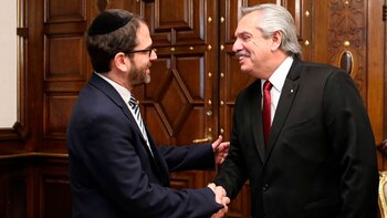 El Presidente junto a Amos