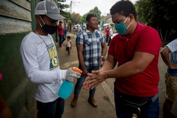 El nuevo coronavirus fue detectado en Nicaragua a mediados de marzo pasado (EFE/Jorge Torres/Archivo)