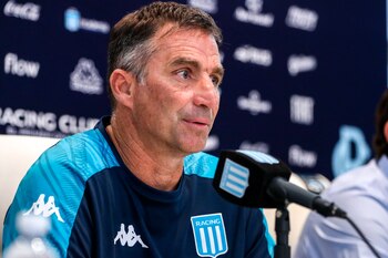 El entrenador argentino nacionalizo español