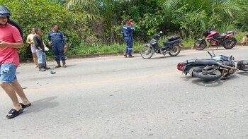 Ciudadanos que transitaban el lugar