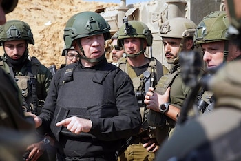 El Ministro de Defensa, Yoav