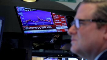 Traders on the floor of