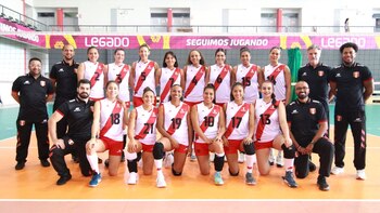 Selección peruana de vóley viajó