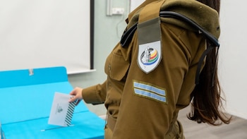 El Ejército israelí informó que la participación electoral entre los militares alcanzó casi el 80%