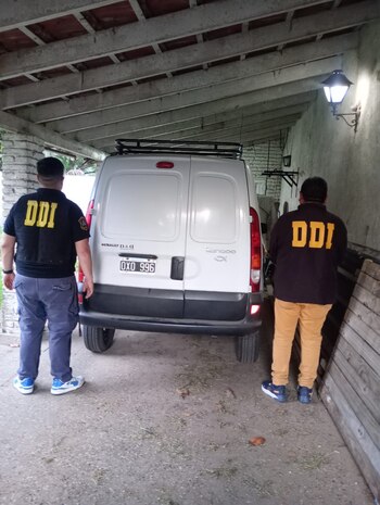 La camioneta Kangoo sospechosa