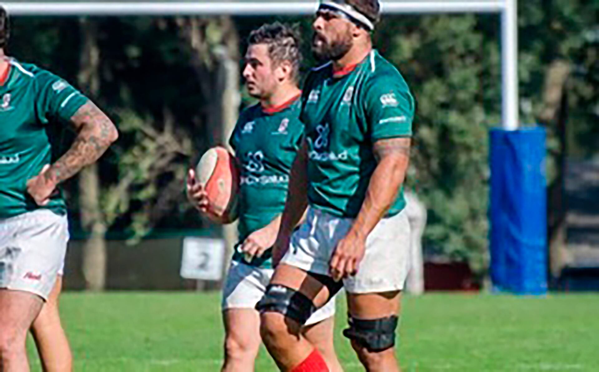 Echeveste sostuvo la cabeza de Cedarry aplicó RCP y continuó con la asistencia hasta la llegada del equipo médico y la ambulancia