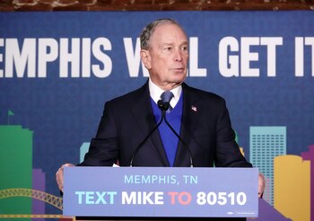 El candidato presidencial demócrata Michael