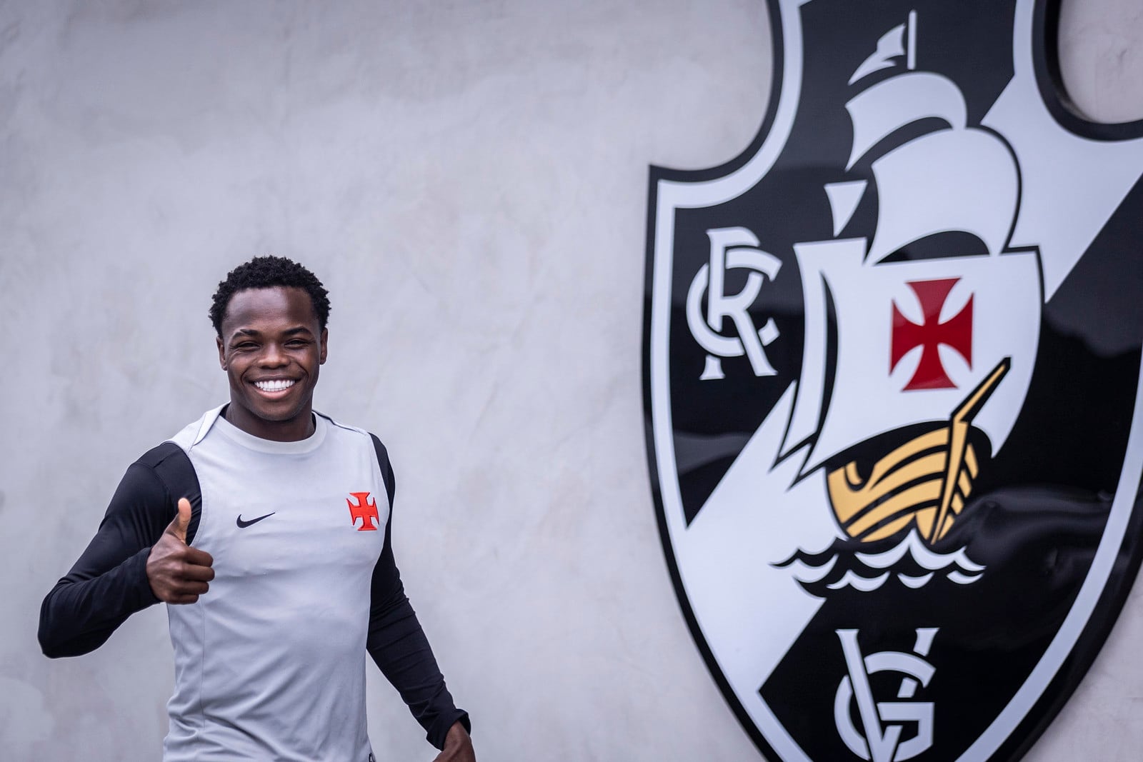 Carlos Gómez quiere brillar con el técnico Renato Gaucho en Vasco da Gama, tal como lo hizo con Fernando Diniz en 2025 - crédito @VascodaGama / X