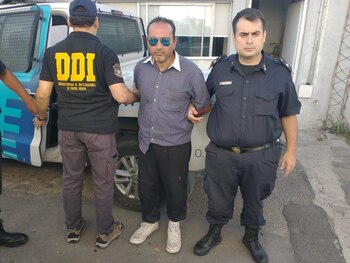 Lentes negros, la segunda pista