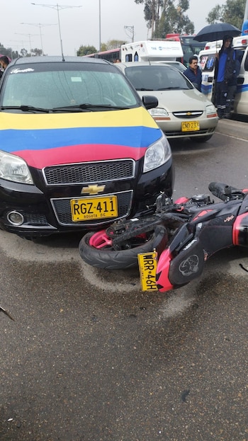 Accidente vial en el Danubio Azul, sur de Bogotá - crédito @PasaenBogota/X