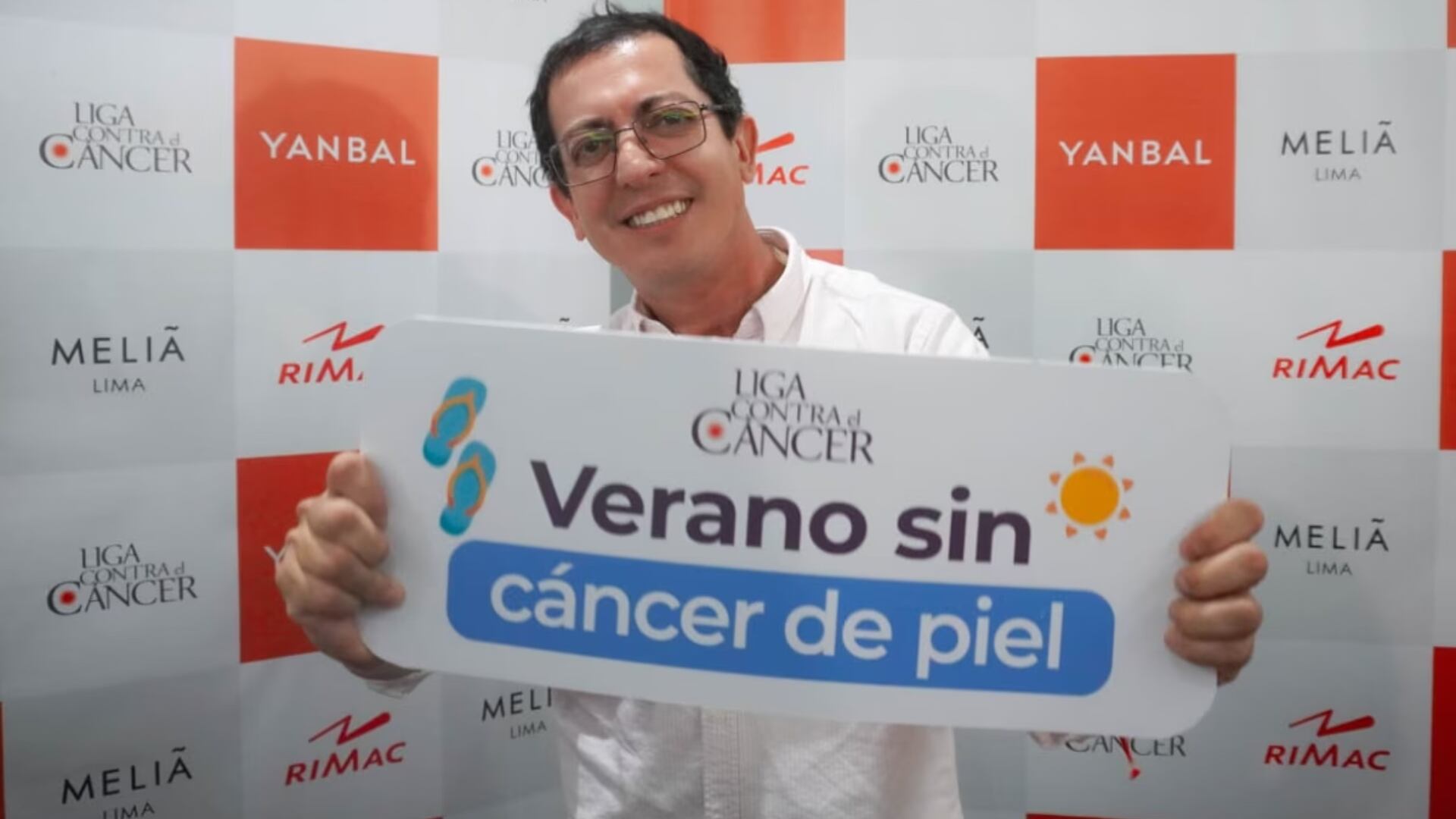 Gino Tassara se une a campaña contra el cáncer.