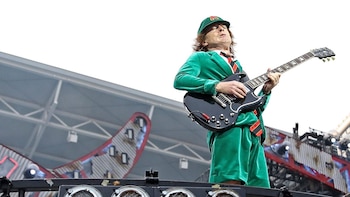 La increíble fortuna de Angus Young, el integrante más rico de AC/DC